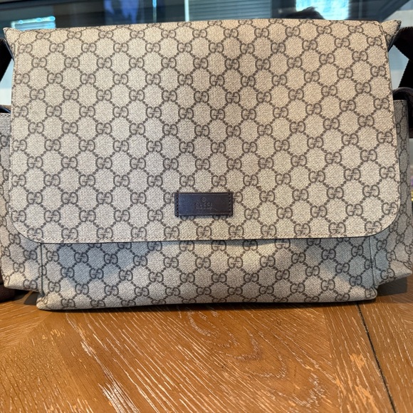 Gucci Large changing bag - Picture 1 of 10
